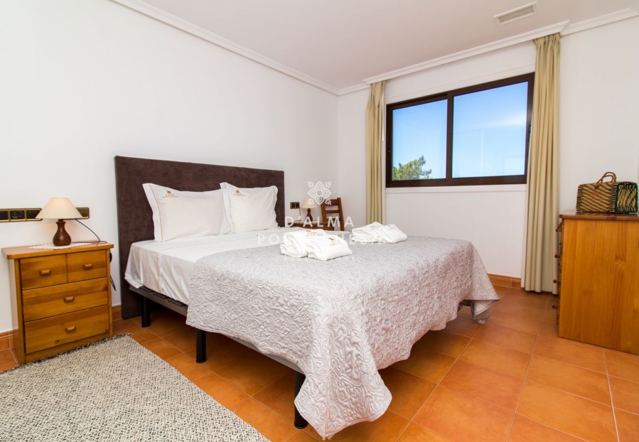 Apartment in Albufeira - Falésia Beach Apartment by D'Alma Portuguesa