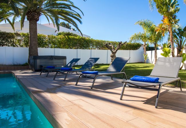 Villa in Albufeira - Villa Videira - By Dalma Portuguesa Villa in Albufeira - Villa Videira - By Dalma Portuguesa