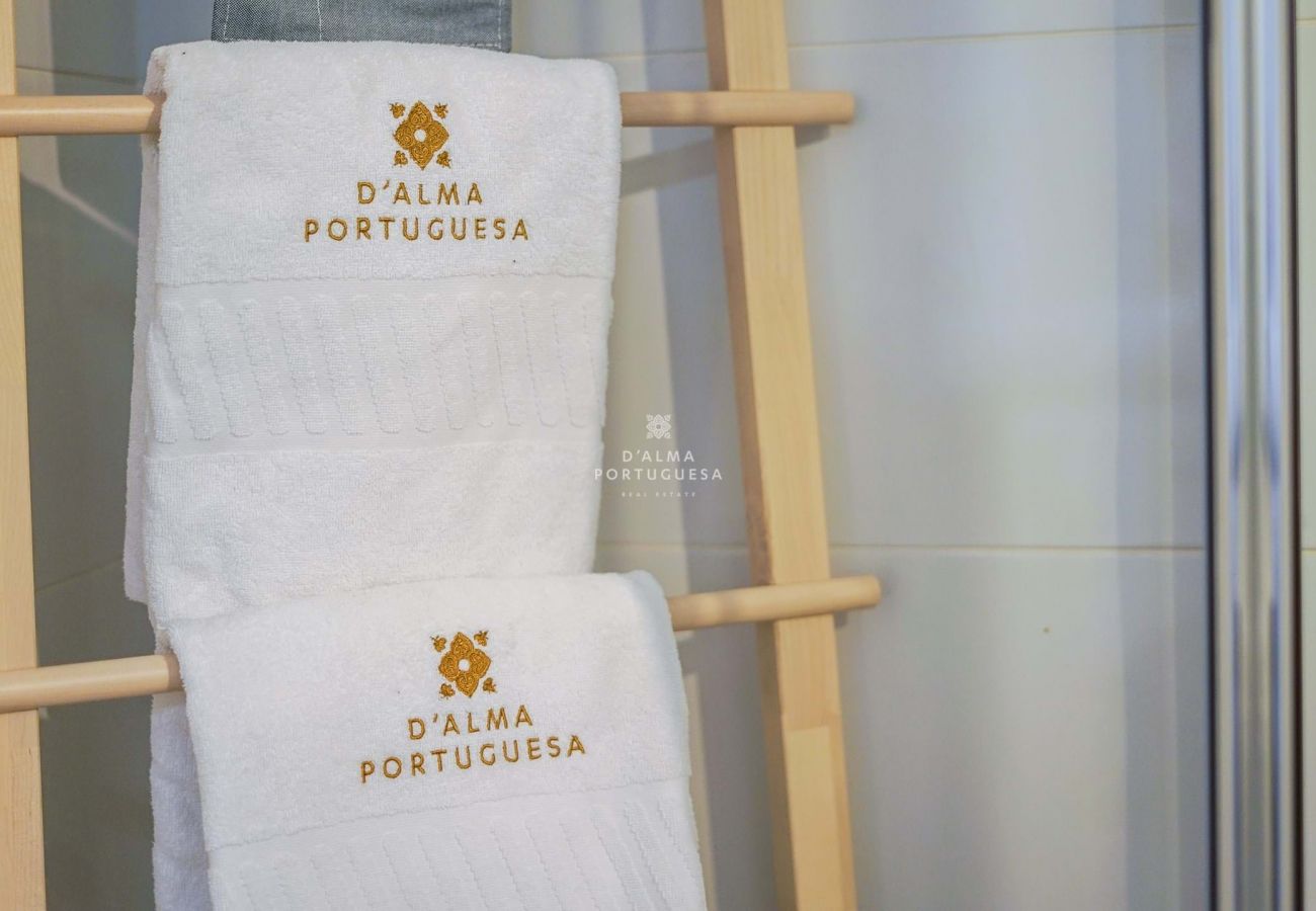 Apartment in Albufeira - Aveiros Beach Apartment- Ocean View By D´alma Port
