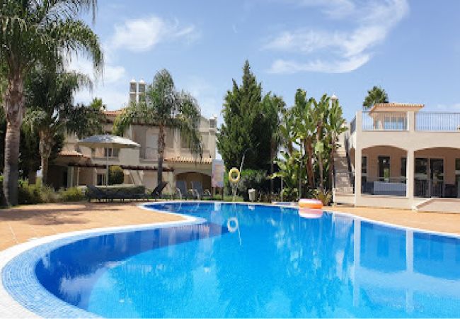 Villa/Dettached house in Almancil - Villa Boa Nova, The Crest - By D´Alma Portuguesa