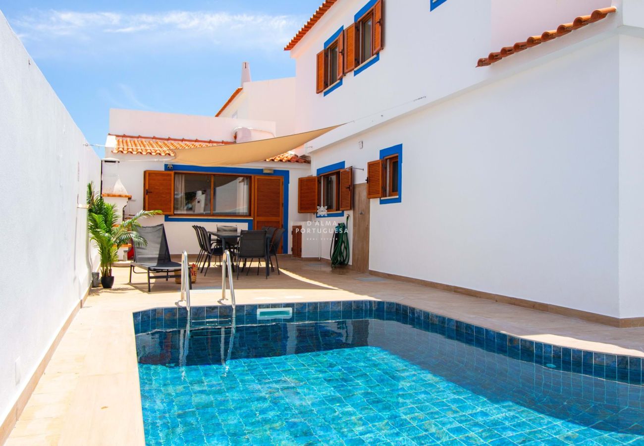 Villa in Albufeira - Villa Girassol - By D´alma Portuguesa