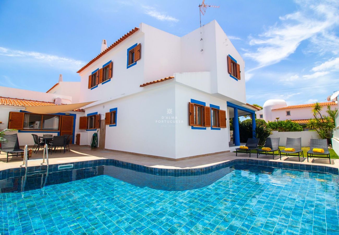 Villa in Albufeira - Villa Girassol - By D´alma Portuguesa