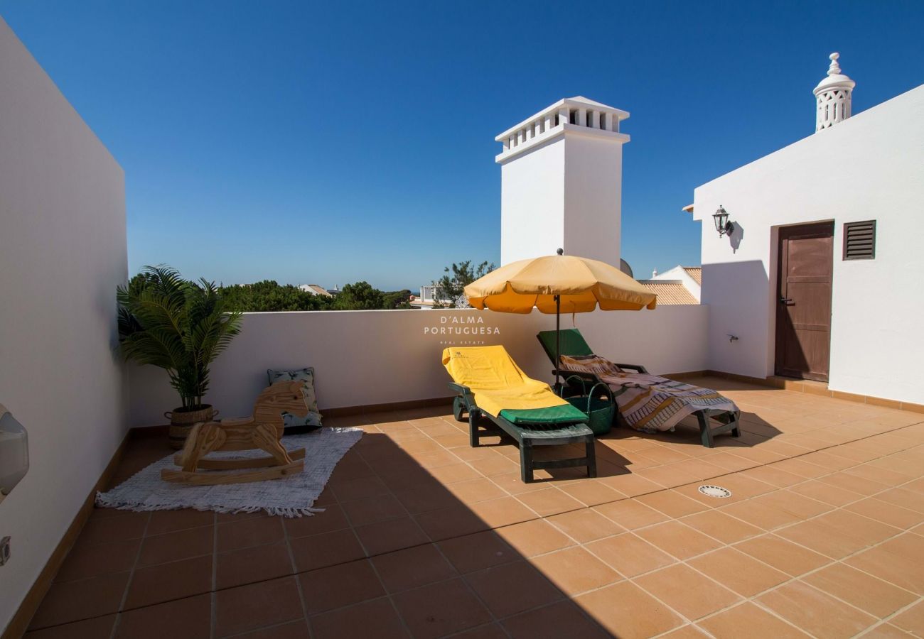Apartment in Albufeira - Pine View Falésia Beach by D'Alma Portuguesa