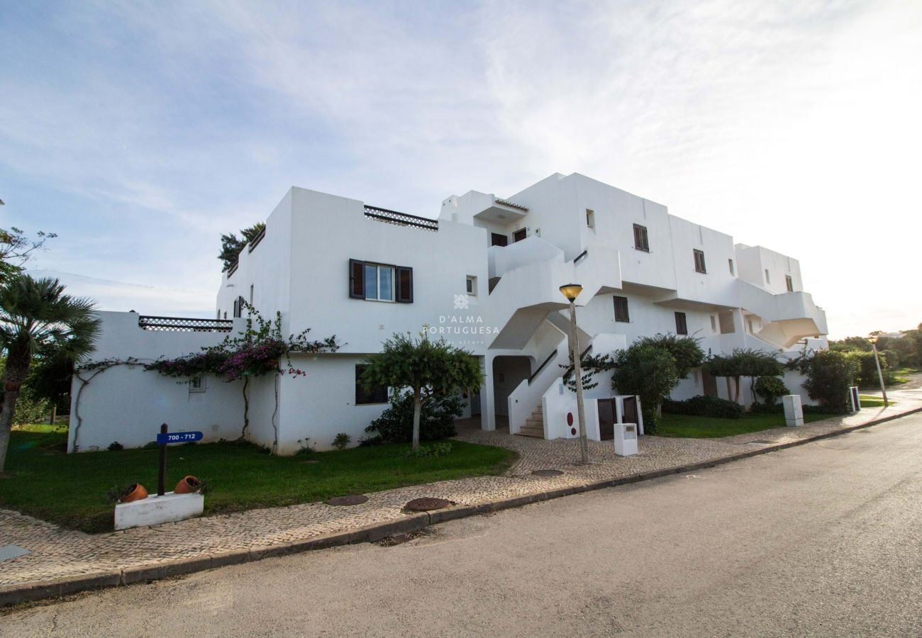 Apartment in Albufeira - Luna  Balaia Golf View by D'Alma Portuguesa