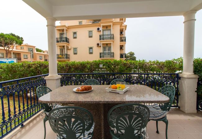 Apartment in Albufeira - Apartamento Tocano Beach by D'Alma Portuguesa Apartment in Albufeira - Apartamento Tocano Beach by D'Alma Portuguesa