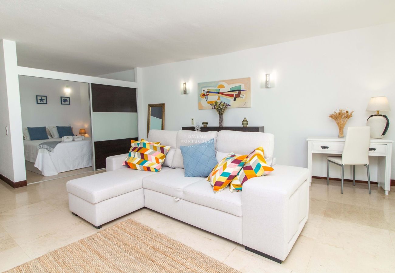 Apartment in Albufeira - Brisa Mar - Aveiros Apartment by D'Alma Portuguesa